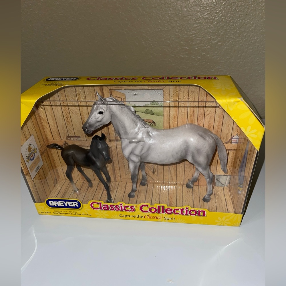 Breyer Horse Classics Grey Thoroughbred Foal Set New In Box No.62031 Retired